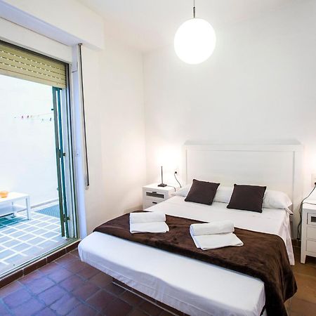 Total Valencia Charming Apartment Bagian luar foto