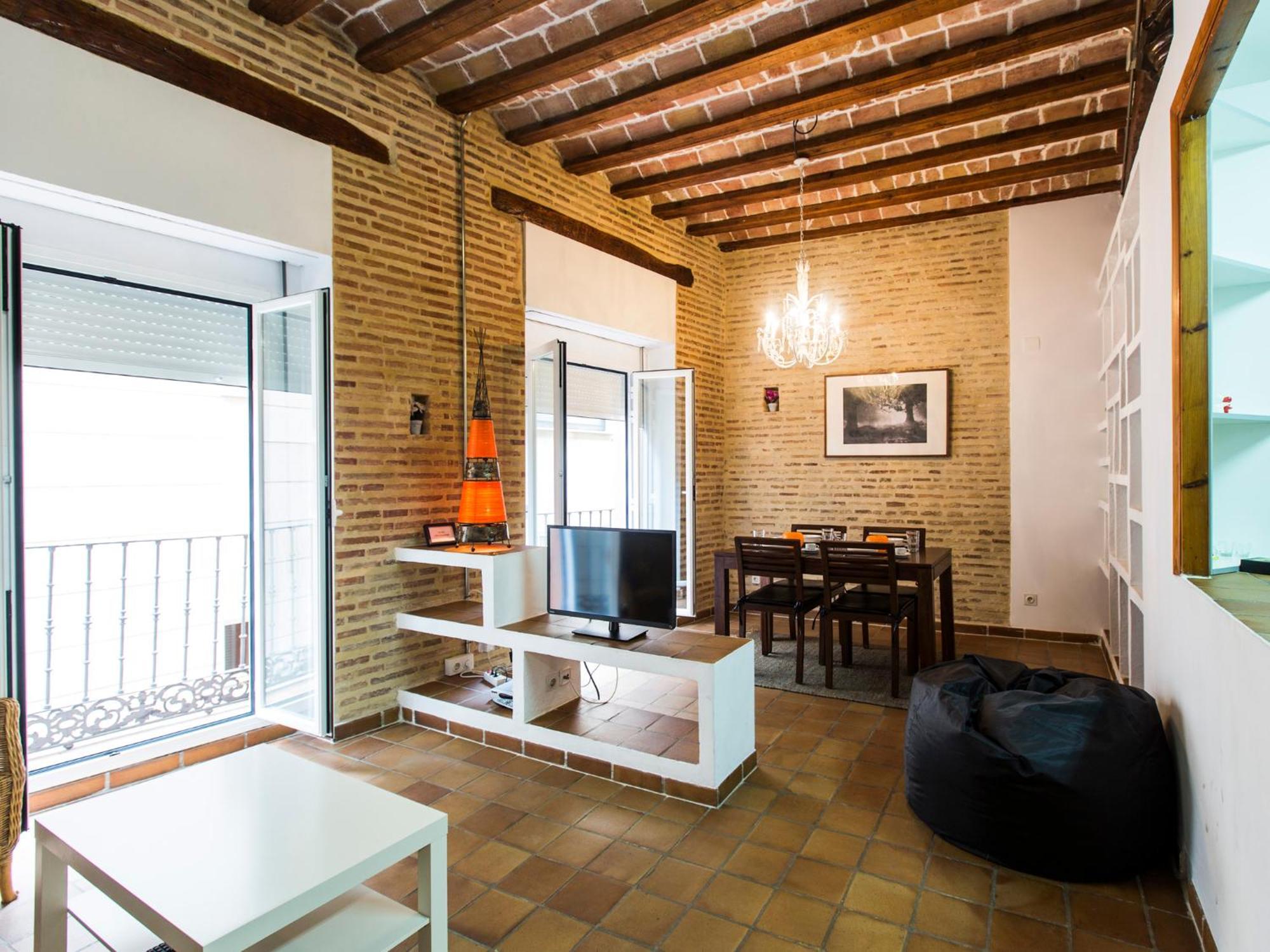 Total Valencia Charming Apartment Bagian luar foto